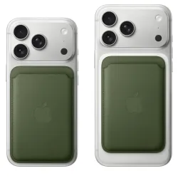 FineWoven MagSafe Wallet for iPhone Moss - iPhone Accessories - Apple 2